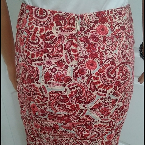 Summer Skirt with 3% Spandex by Ann Taylor Loft. - Picture 7 of 12